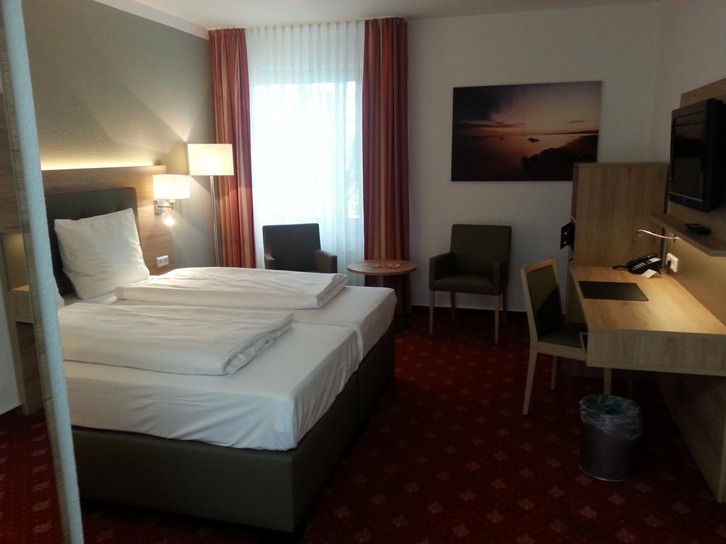 Hotel Novostar Göttingen Exterior foto